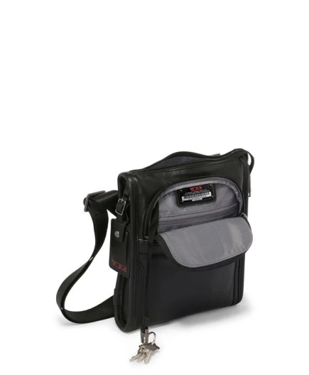 SAC PORTÉ CROISÉ ALPHA 3 CUIR NOIR TUMI